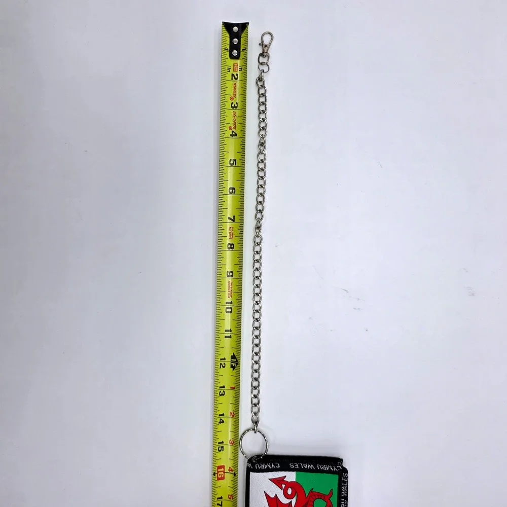 Wales Cymru Red Dragon Flag Trifold Chain Wallet Black Green White Souvenir